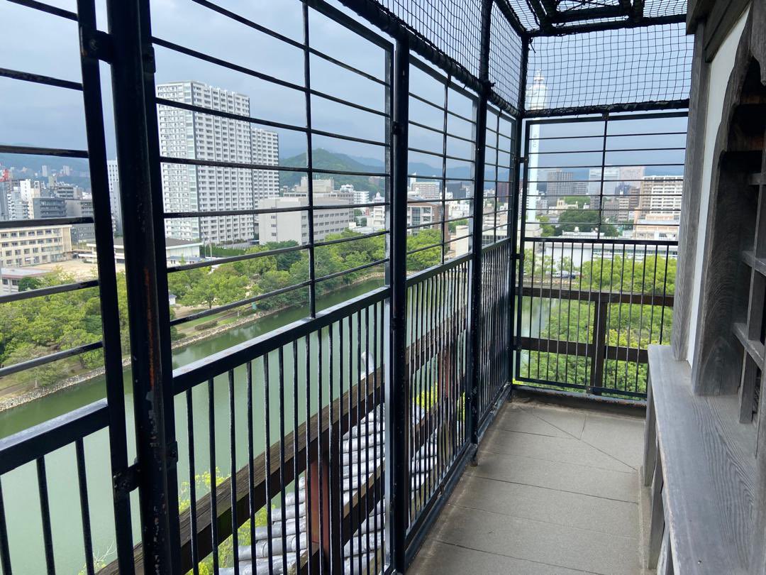 MadForMaple's tweet image. I learned that on Monday the main keep at #Hiroshima Castle closed permanently. It doesn't meet modern earthquake safety code. I hope one day it's rebuilt. Lucky I could visit with my family in 2023! #Japan #history