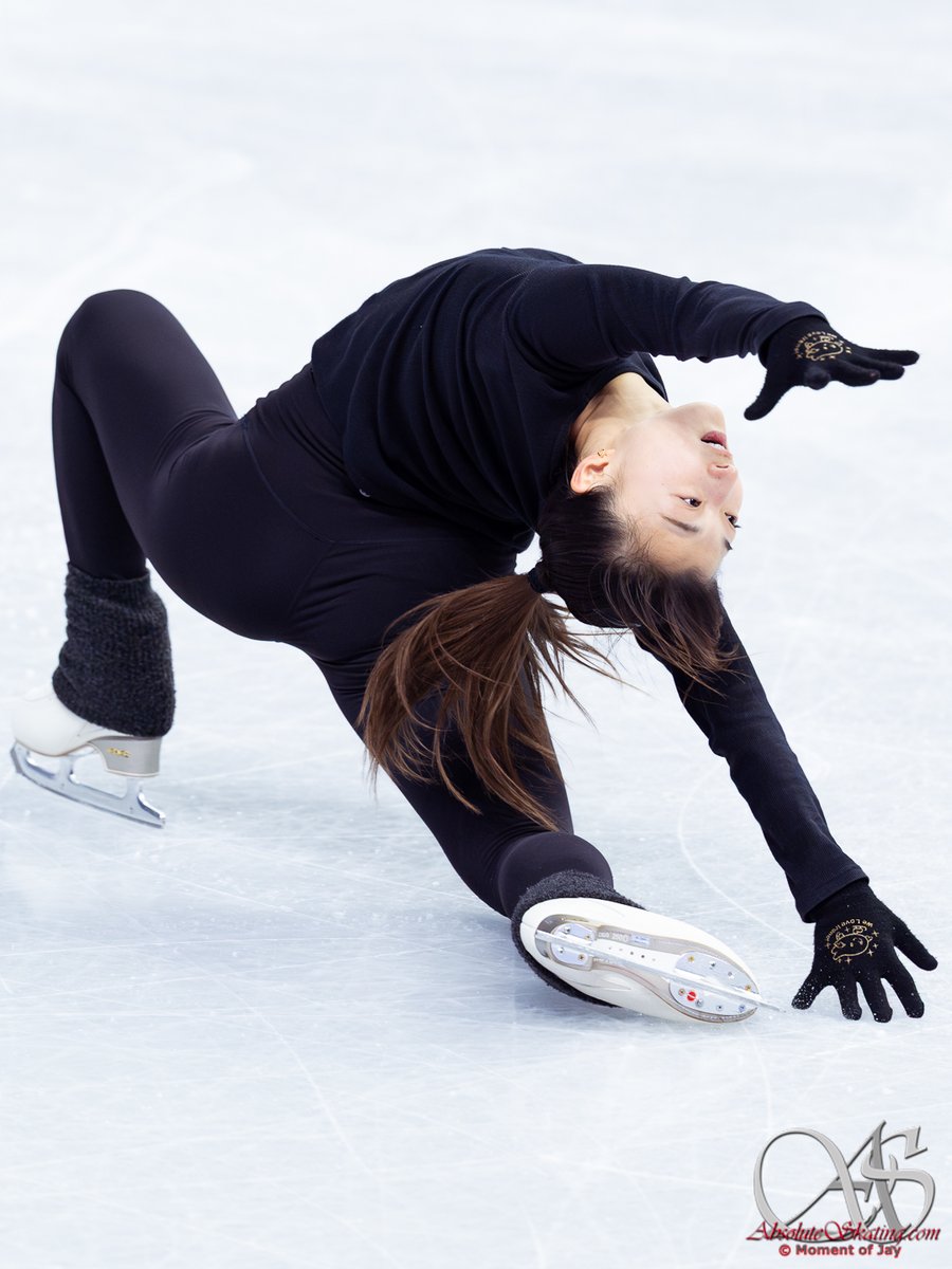 AbsoluteSkating tweet media