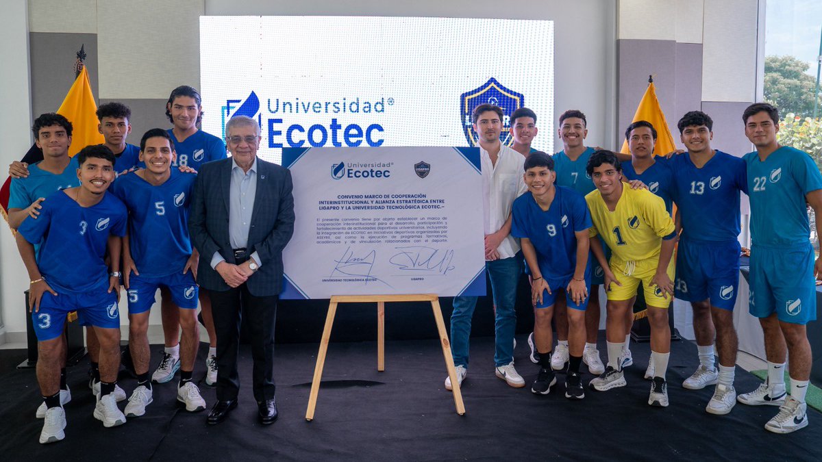 Universidad Ecotec tweet media