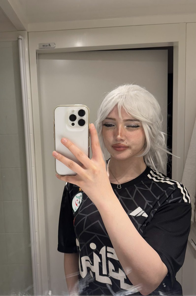 1,558 Days Until Robert Sanchez's Contract Expires tweet media