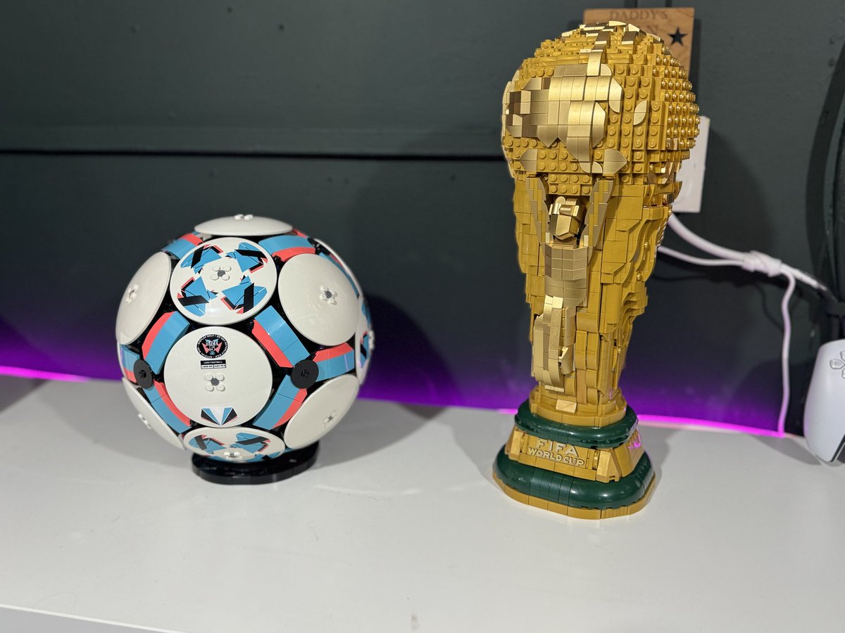 SquidgePickle tweet media