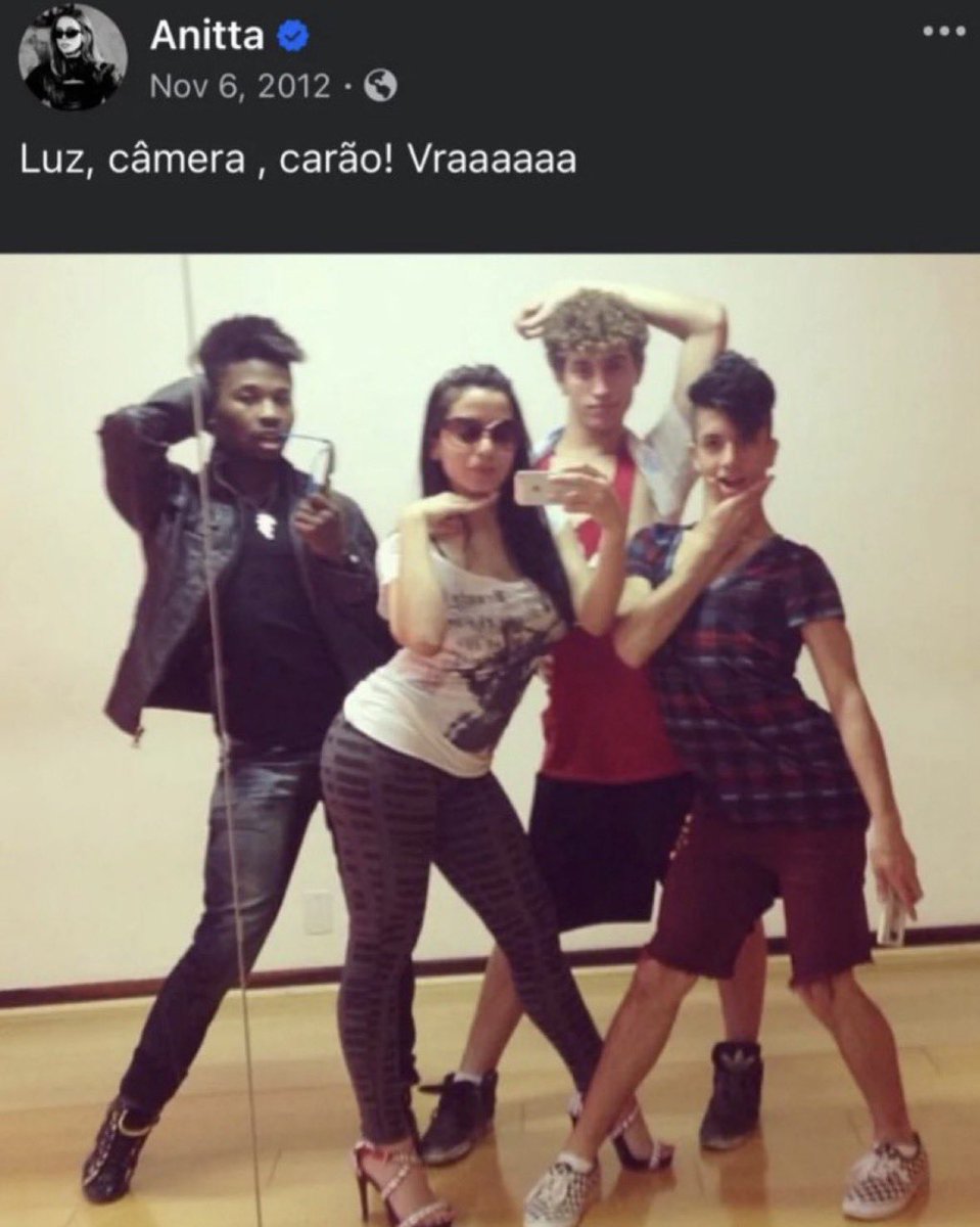 Lolarta🐝 tweet media