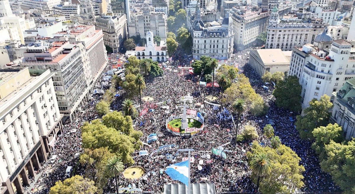 Vanesa Petrillo tweet media