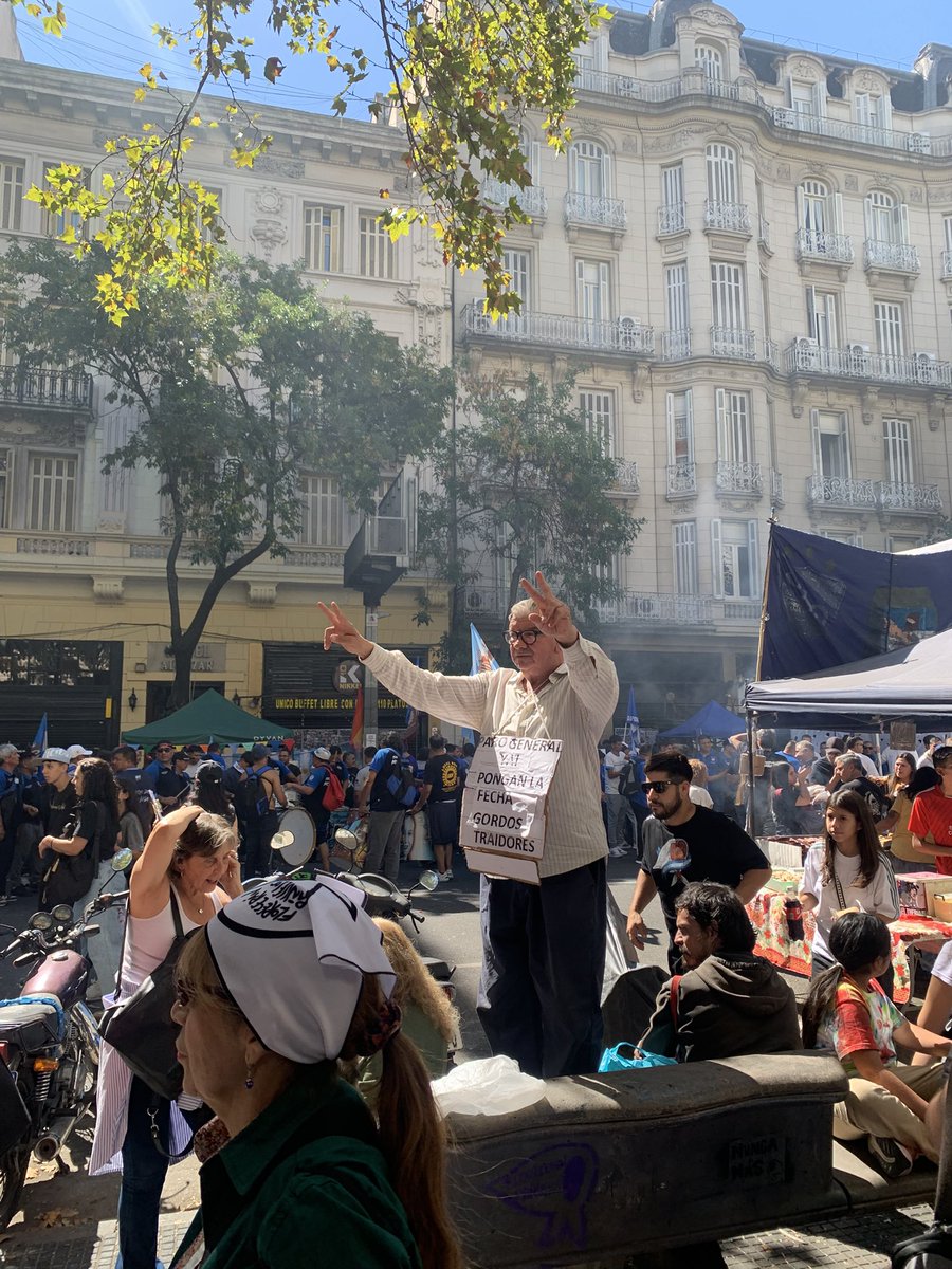 soso ໑̣ 🎸🇦🇷 tweet media