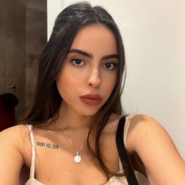 mia 🥂 tweet media