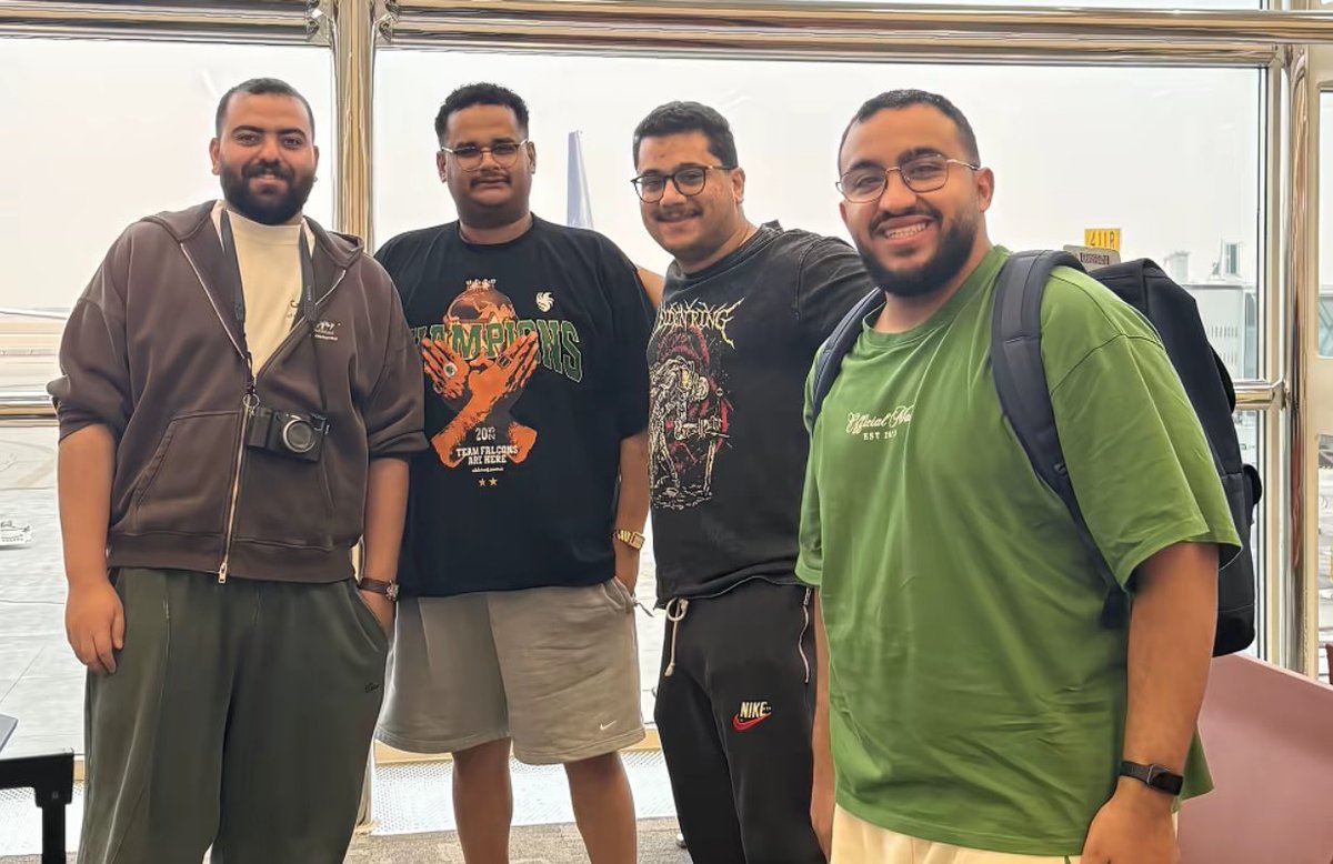 جُــود tweet media