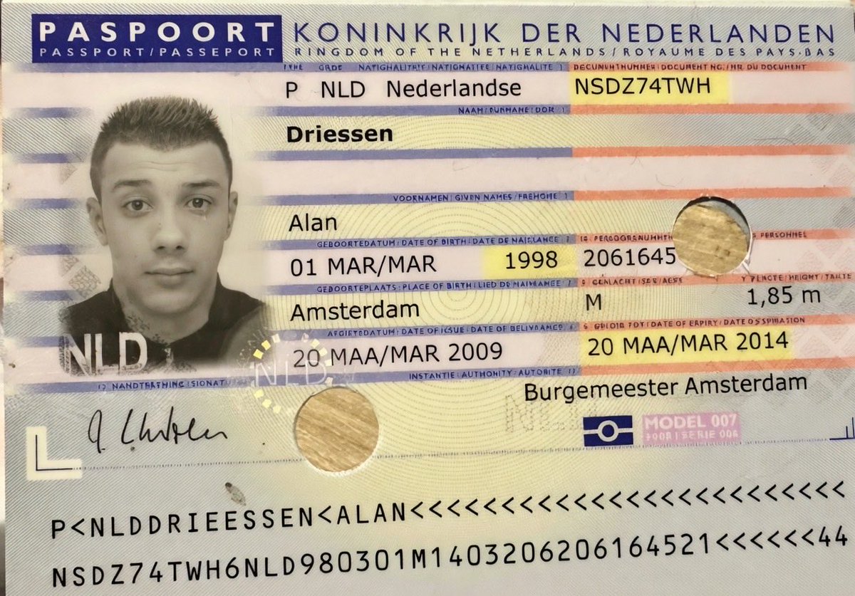 sharonwithadick's tweet photo. Game time! REAL PASSPORT and NAME exposed. Help ruin this pathetic sissy forever:
Every LIKE = 6h of permanent exposure
Every RT=2d added to my irreversible shame
Like &amp; RT to destroy my reputation &amp; make me regret this forever. No mercy! Ruin my life! https://t.co/RwDRSRL7ya