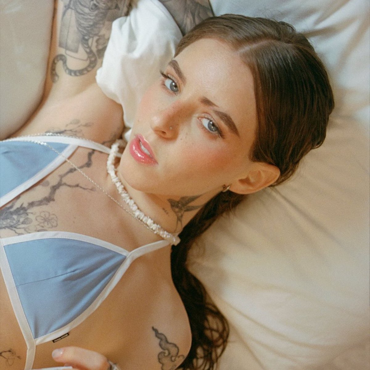 PRM4M1_'s tweet photo. # TittyTuesday https://t.co/ovk9Wk17uI