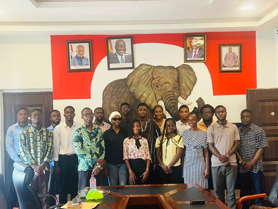 ElitesYoun21759's tweet photo. Earlier today, the national leadership of the Young Patriotic Elites together with some of its regional coordinators and some members of the force paid a courtesy visit to the NPP national headquarters. https://t.co/m0DCFbgeDT