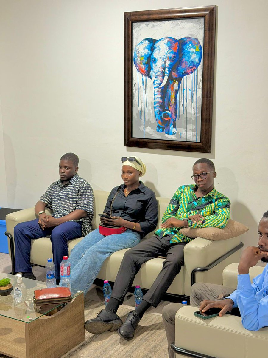 ElitesYoun21759's tweet photo. Earlier today, the national leadership of the Young Patriotic Elites together with some of its regional coordinators and some members of the force paid a courtesy visit to the NPP national headquarters. https://t.co/m0DCFbgeDT