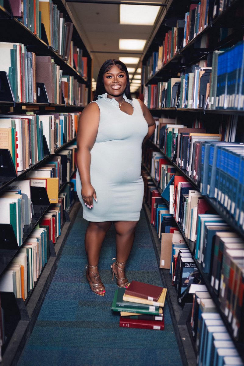 Justrailyn_'s tweet image. She believed she could, so she did. 🎓
Bachelor’s degree secured… Master’s degree next.  #Bachelors2026 #siuealmuni #blackandeducated #blackgraduatesof2026 #Specialeducationteacher