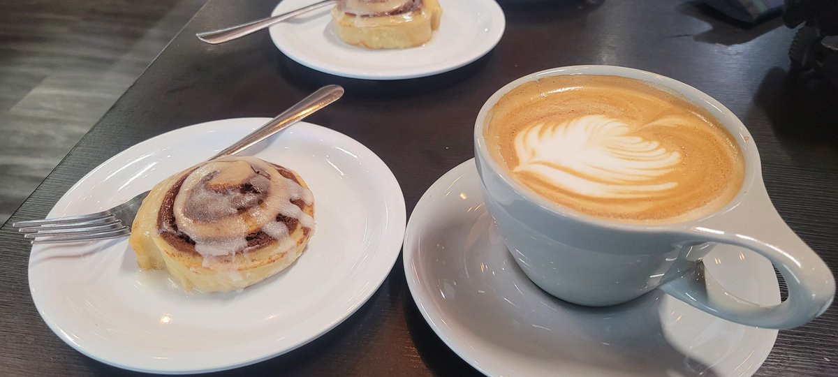 edwardkoenning's tweet image. Bikes, pinball, and yummy coffee for Carl's 57 birthday. Strava shorted me a few miles with that stupid resume button. #bikes #Cycling #Strava #EveryPedal @fairdalebikes