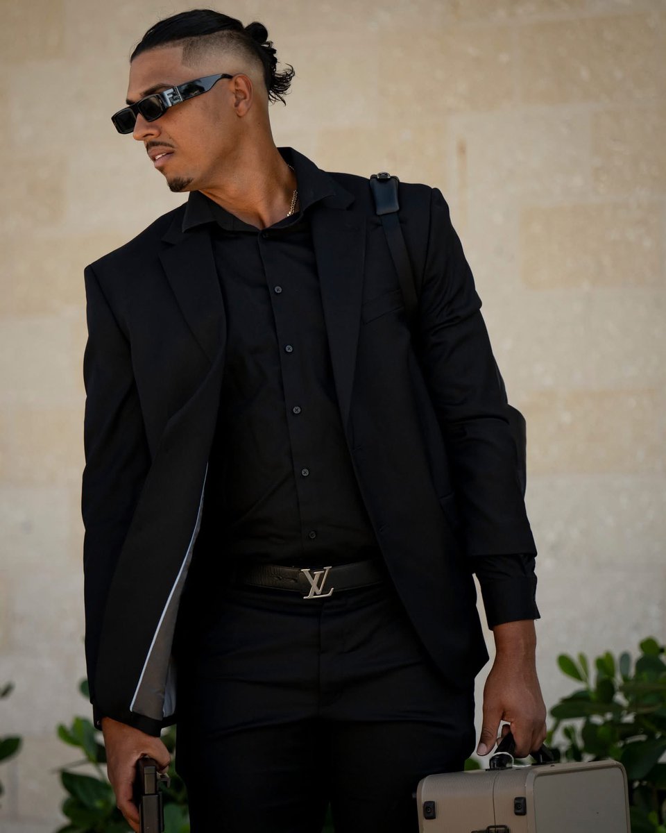 matthewcrory's tweet image. Why do Wong and Weissert look like the two henchmen who would work for mob boss Johan Oviedo