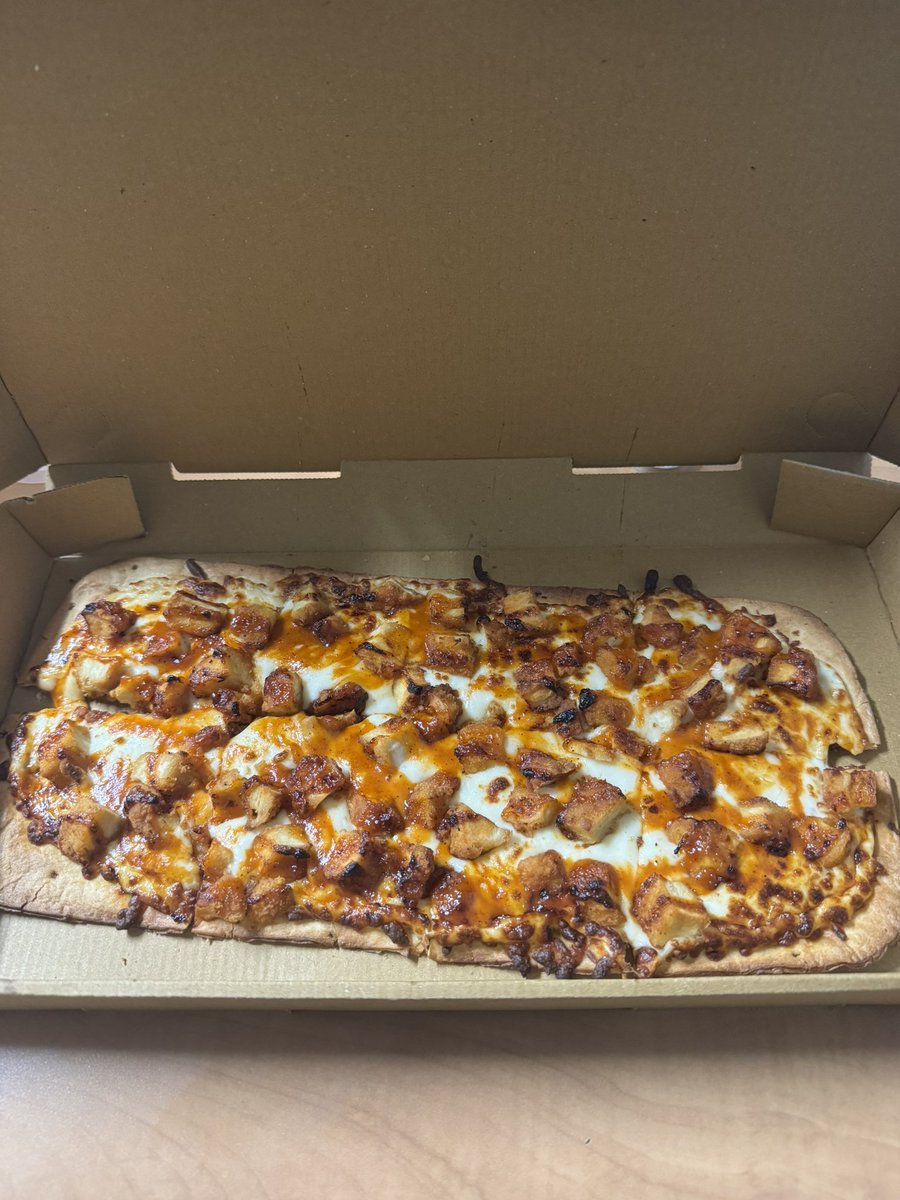boonewalker67's tweet photo. another failed talking stage got me thinking about my ex again. should’ve never left her. anyways, chipotle chicken chicken flatbread #thatsbaseball https://t.co/VZsA2KlxDh