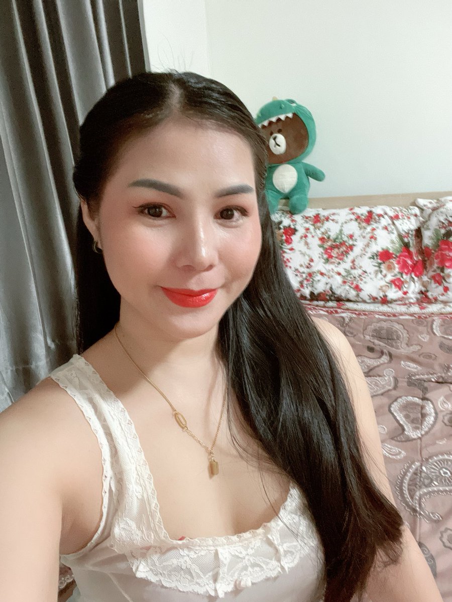 น้องบี สะพานแดง tweet media