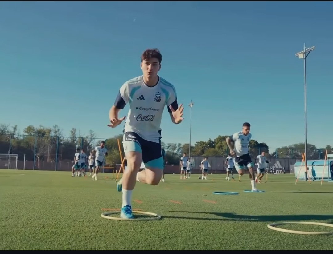 franCO full julienzo🤍 tweet media