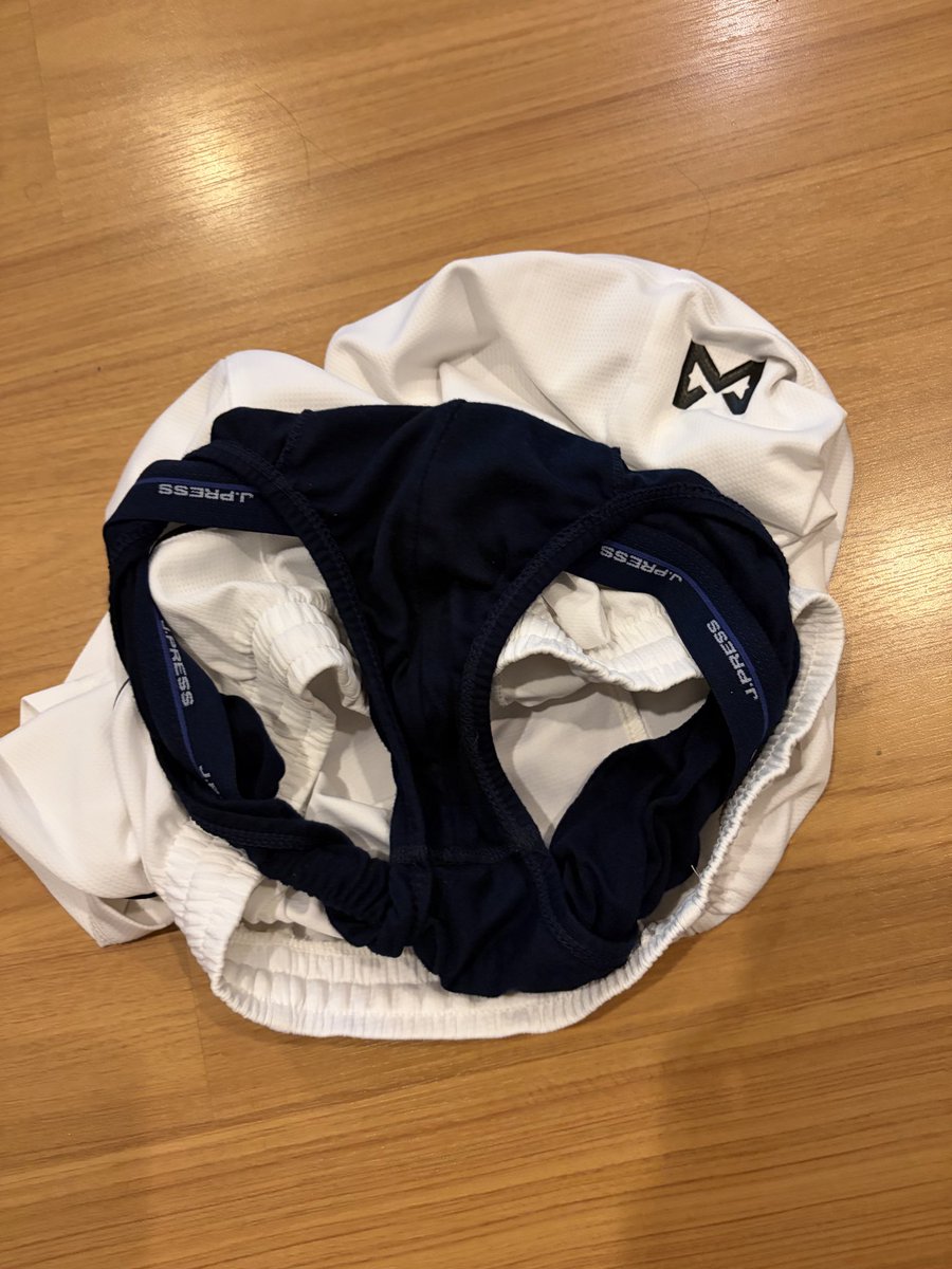 DoctorBi tweet media