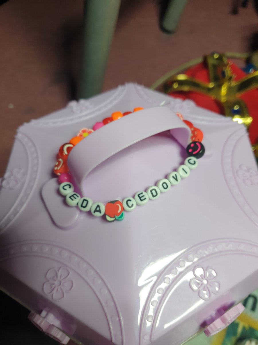 Gruesome tweet media