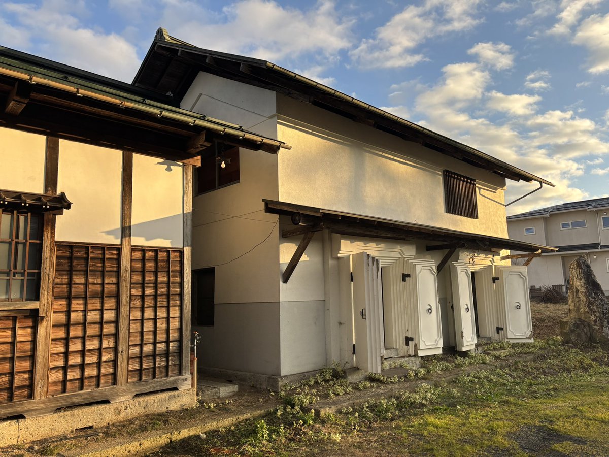 chihiro_forest's tweet photo. 3月もあと僅か。
限られた時間の中でこれからの自分の為に準備中！

まずは拠点づくり！
実家の蔵と木造を大改造計画します。
林業、森林、自然を詰め込みまくって様々な人が集まる場所づくりを🌳⛰️

#FreeForest
#林業
#森林
#蔵プロジェクト https://t.co/kFZ3ass1er