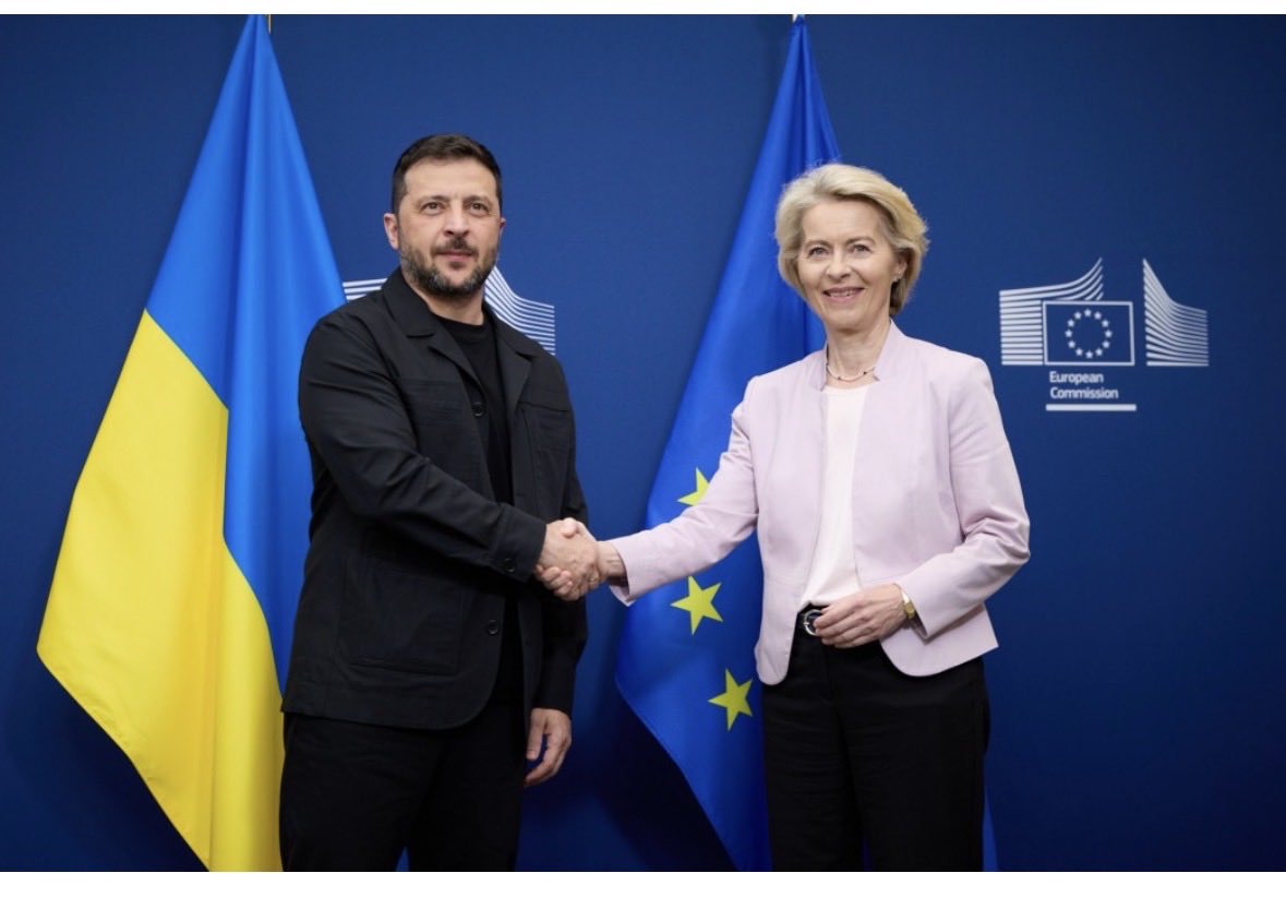 Not a bot tweet media