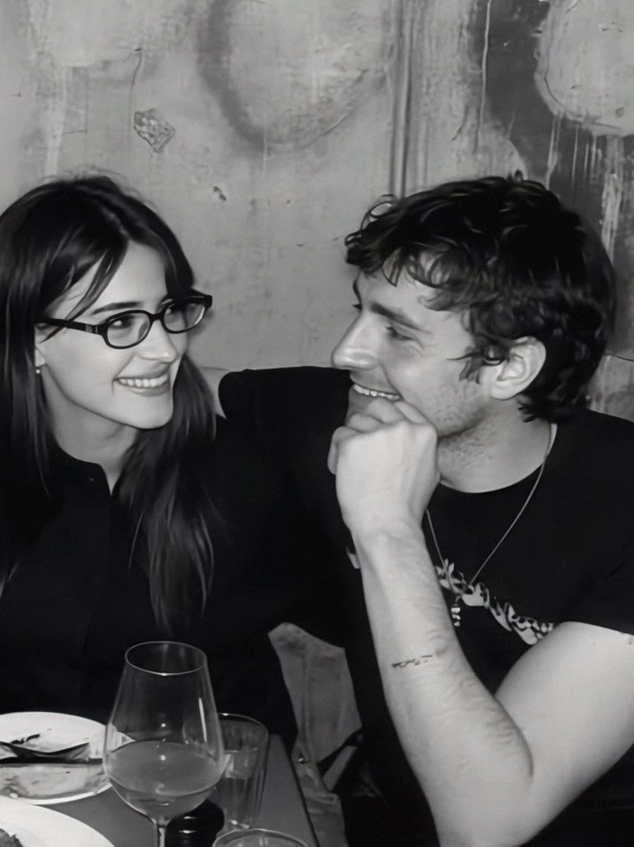 Paul Mescal Daisy Edgar Jones Updates tweet media