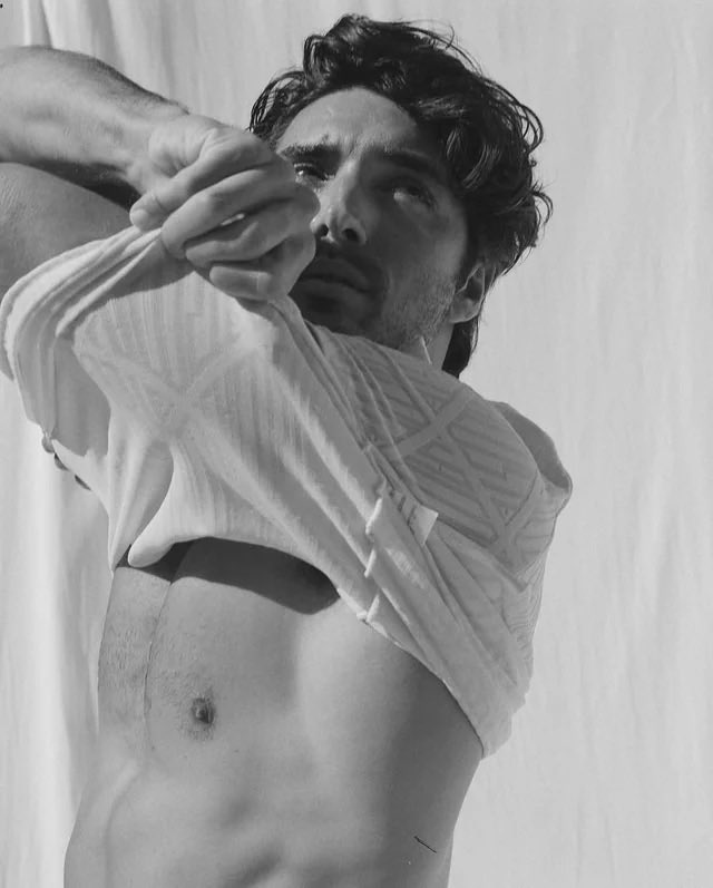 daily taylor zakhar perez tweet media