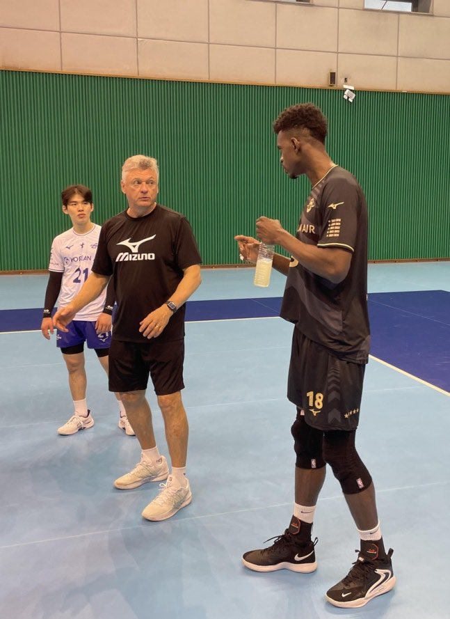 뽀 •͈ᴗ•͈ tweet media