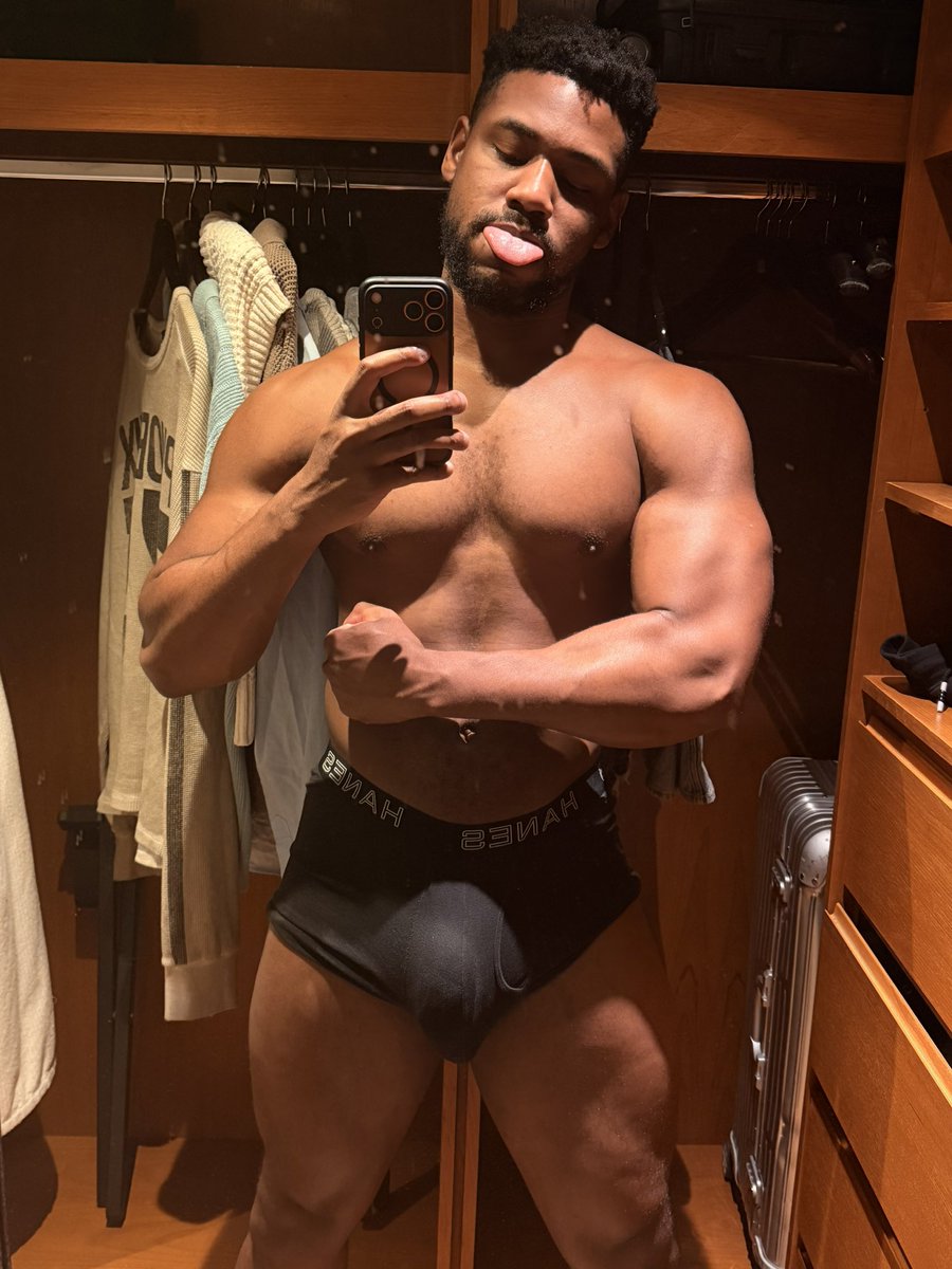 AF_Ghost tweet media