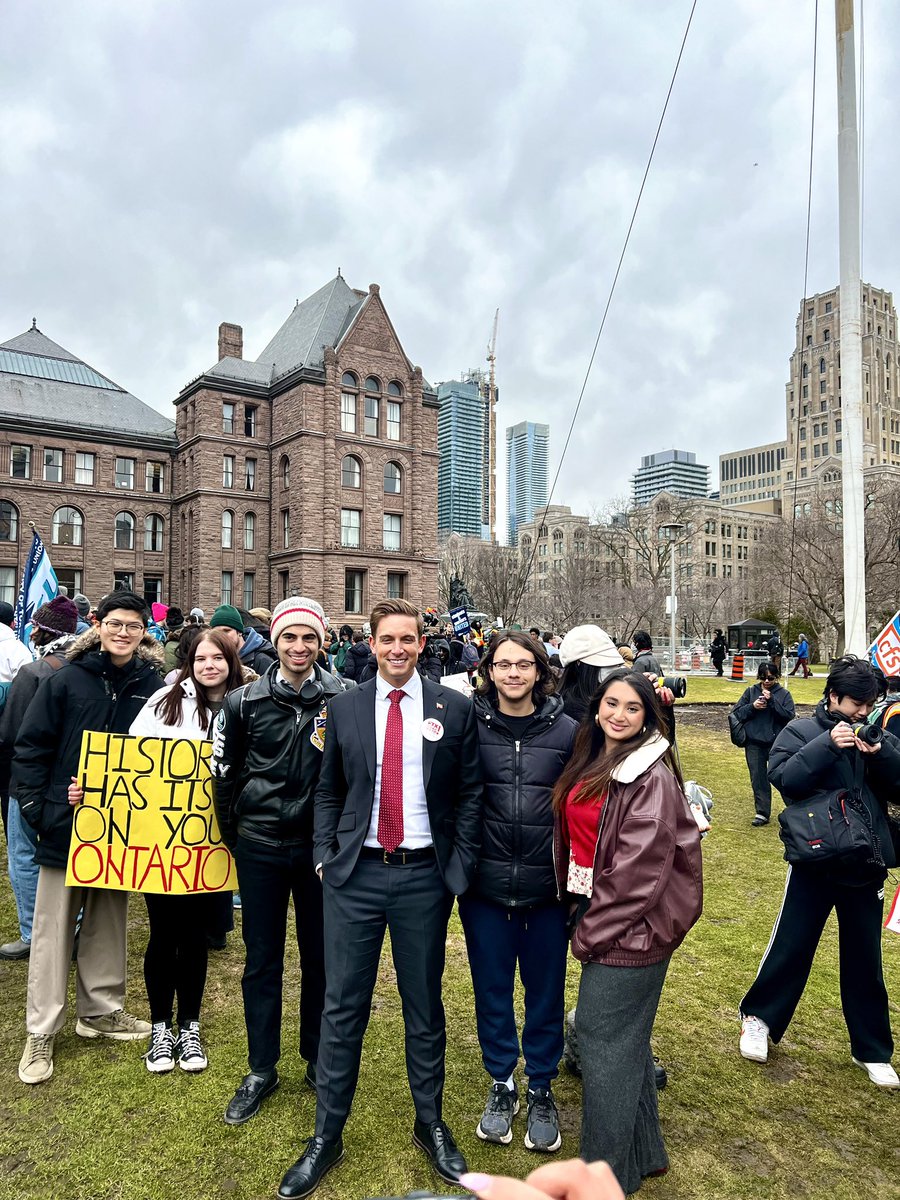 Tyler Watt 🇨🇦 tweet media