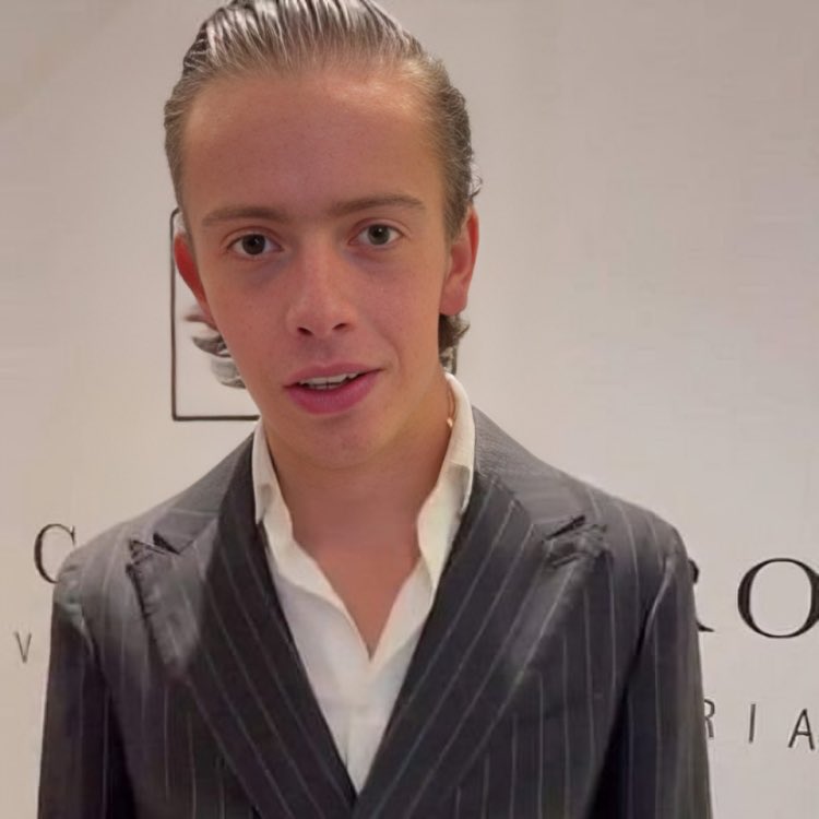 Ivanks ⎋ tweet media