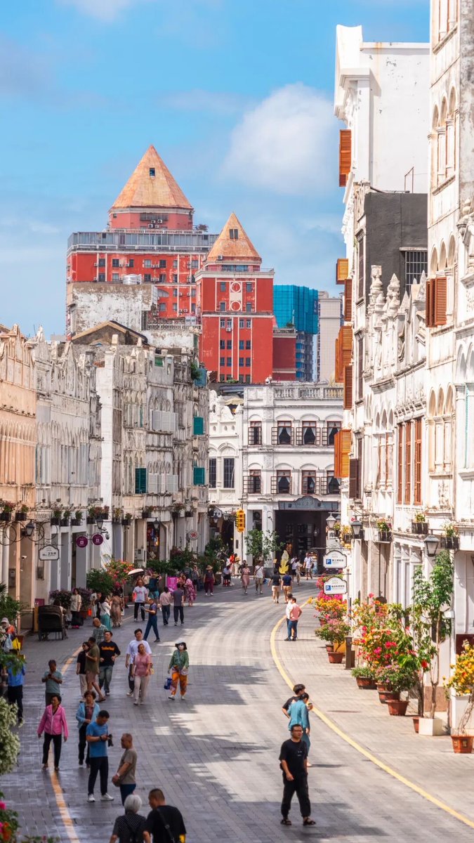 Explore Hainan tweet media