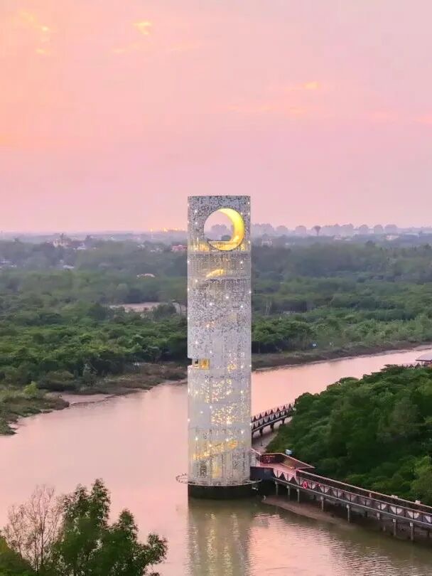 Explore Hainan tweet media