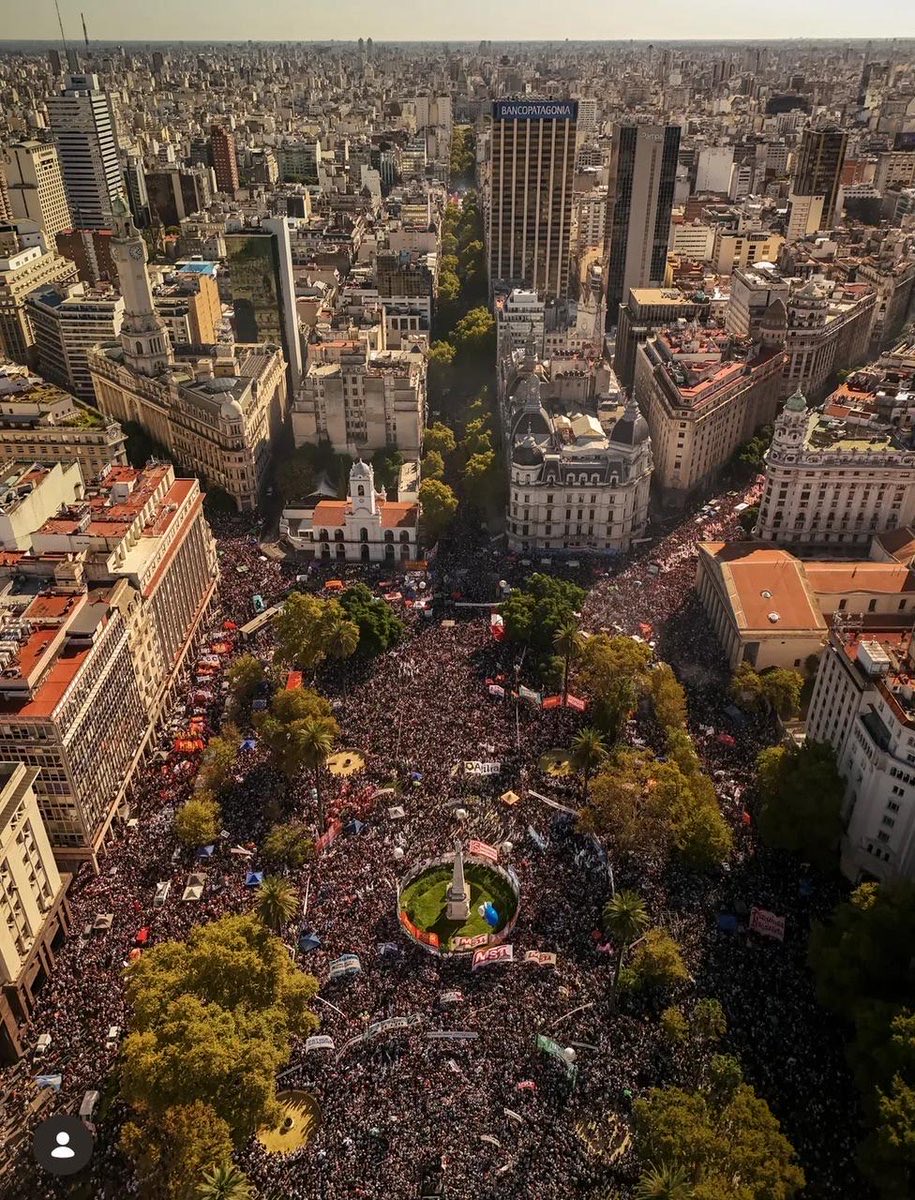 maria pia lopez tweet media