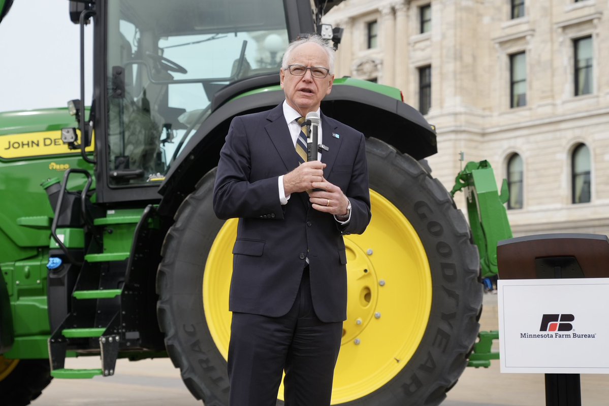 Governor Tim Walz tweet media