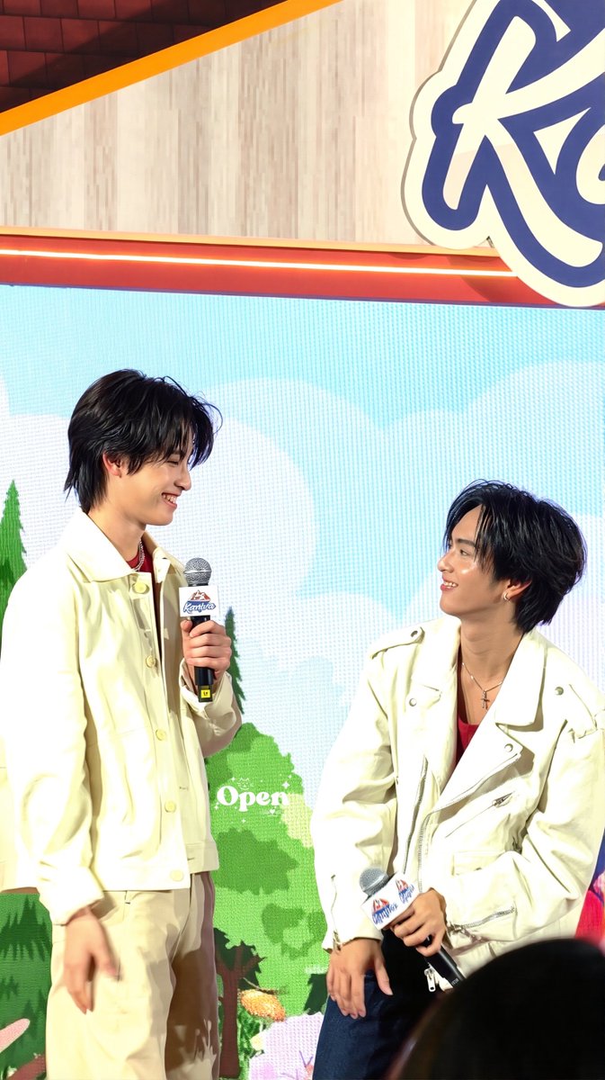 Open 🩵🐬✨💫🤏 tweet media