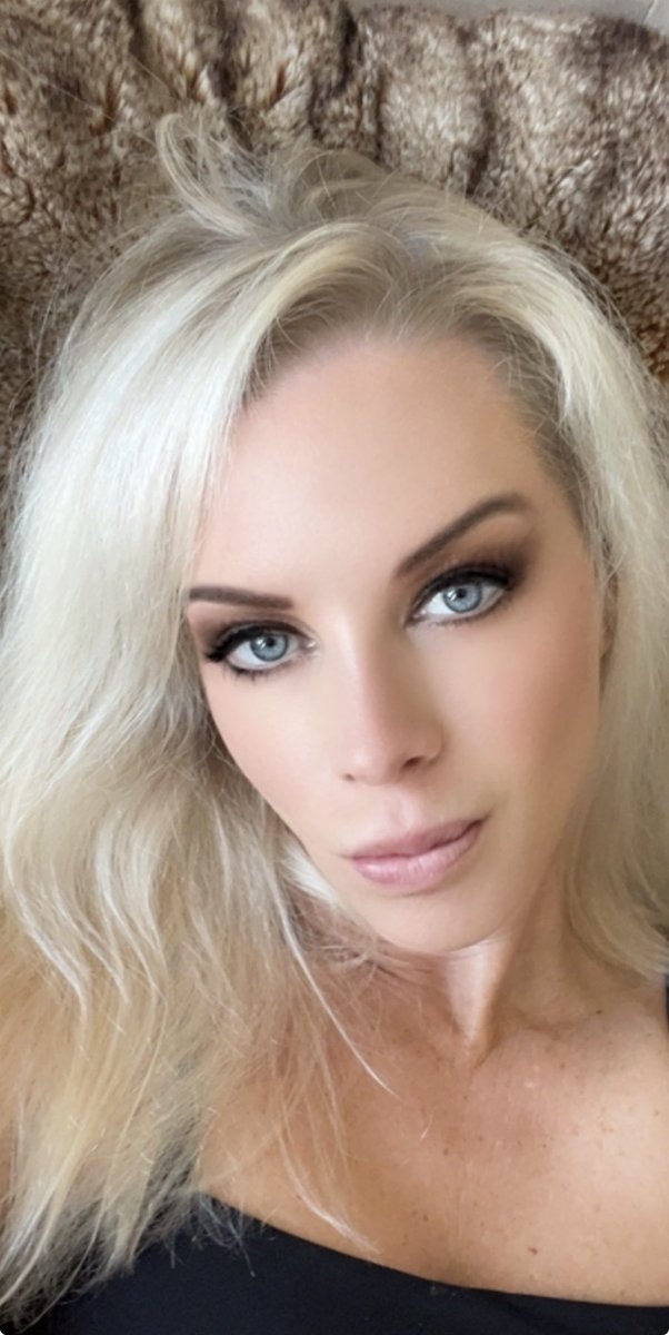 Alice in Wonderland tweet media