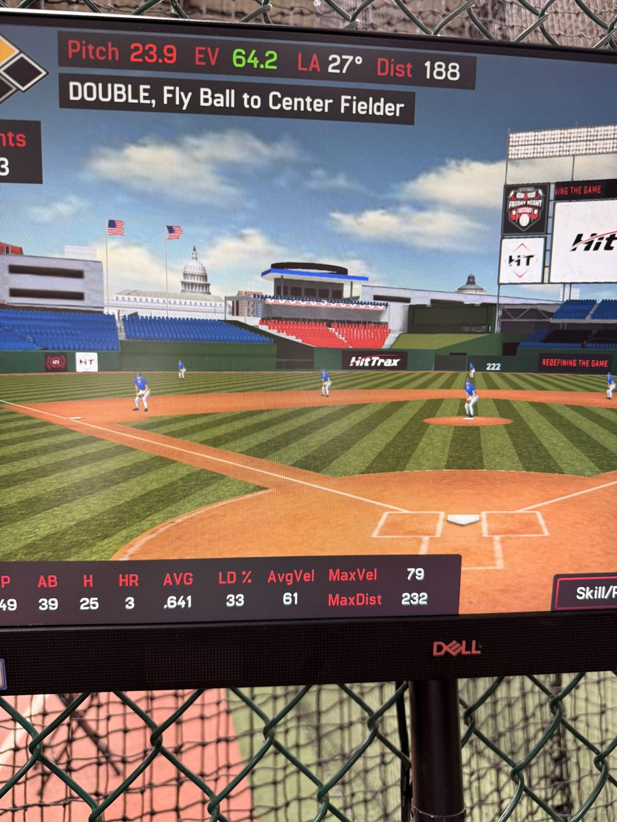 Emma Simone tweet media