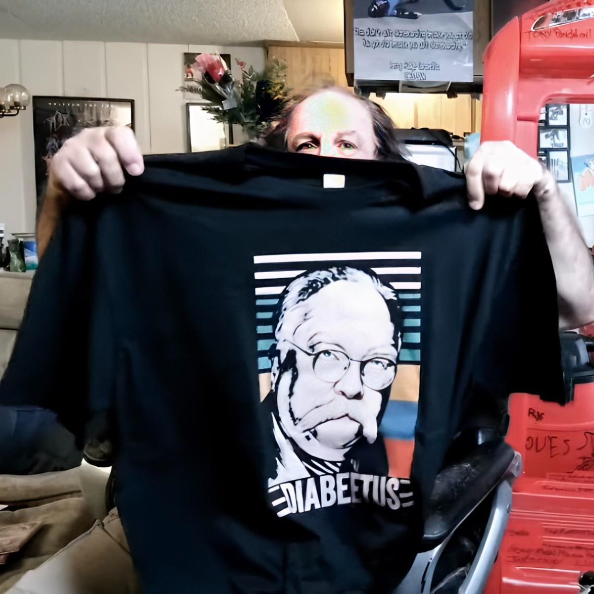 Perry Caravello Live tweet media