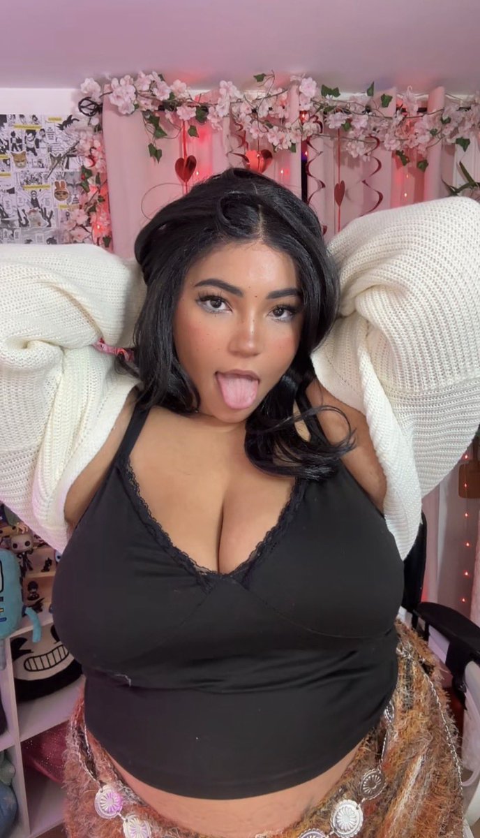 ThickWaifu𝑲𝒊𝒕𝒕𝒚 tweet media