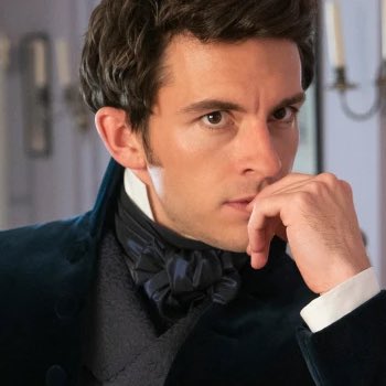 isa chaveirinho🐺🏰 tweet media