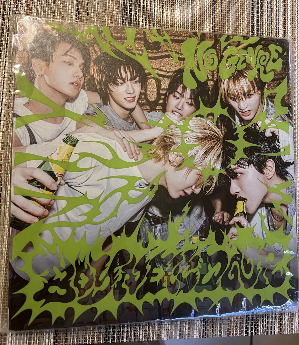 zeli .ᐟ tweet media