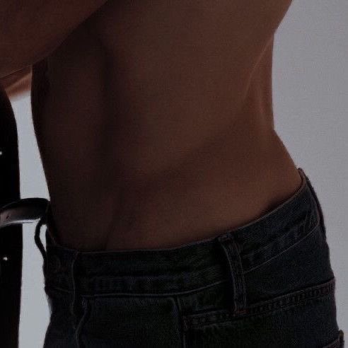 𝐀𝐑𝐄𝐒 tweet media