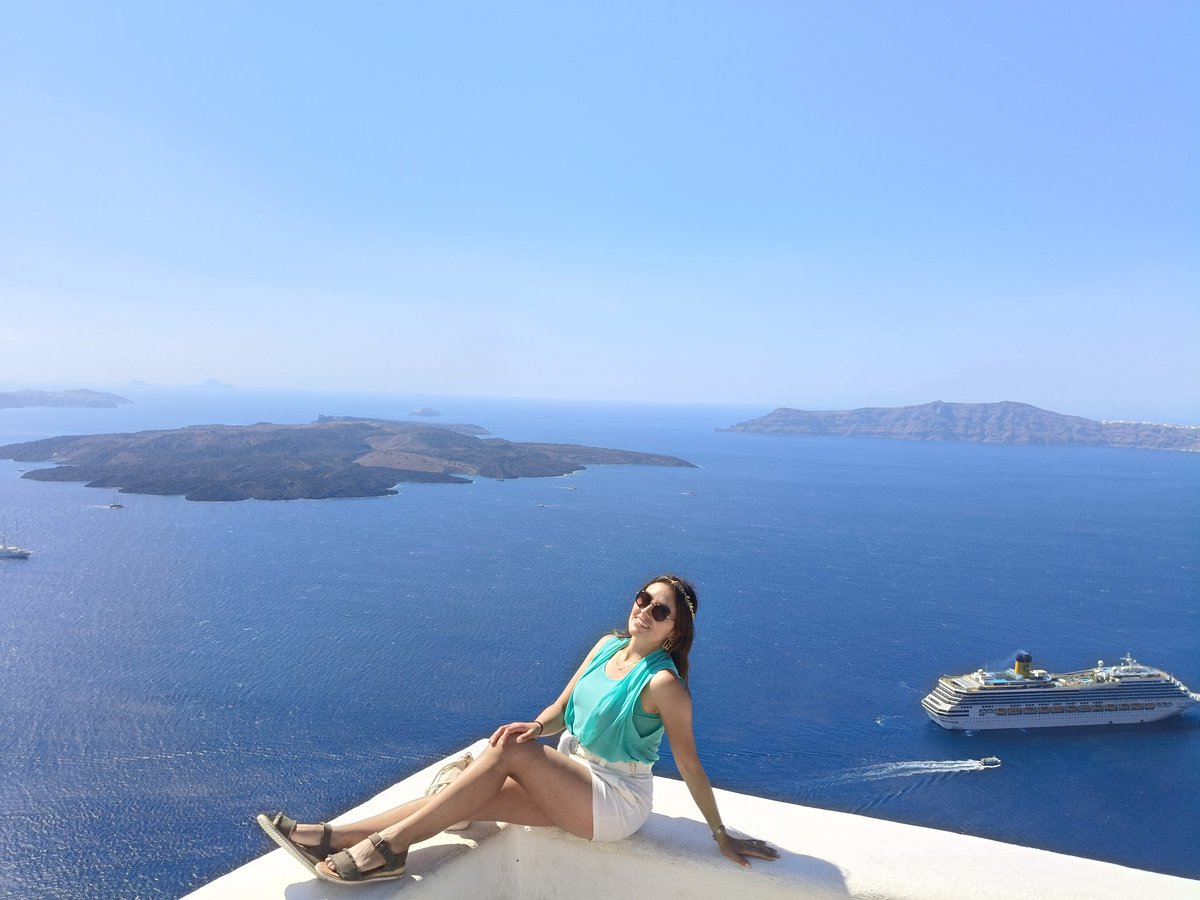 ALBAKARENINA's tweet photo. Σαντορίνης  Θήρας Ελλάδα 🇬🇷✨✨ https://t.co/KMaYg7Jirt