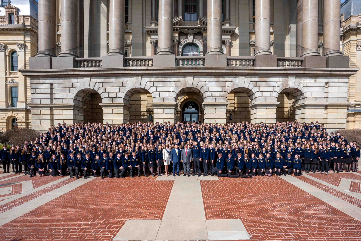 Governor JB Pritzker tweet media