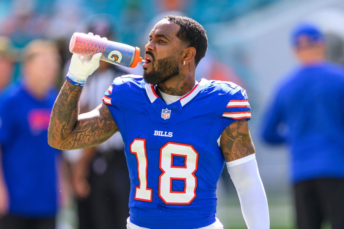 SleeperEagles's tweet photo. BREAKING: The Eagles are signing WR Elijah Moore to a one-year deal, per @RapSheet. https://t.co/s4DyMk0v67