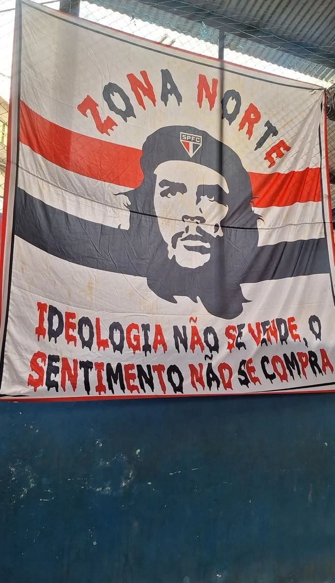 Antifa_Ultras tweet media