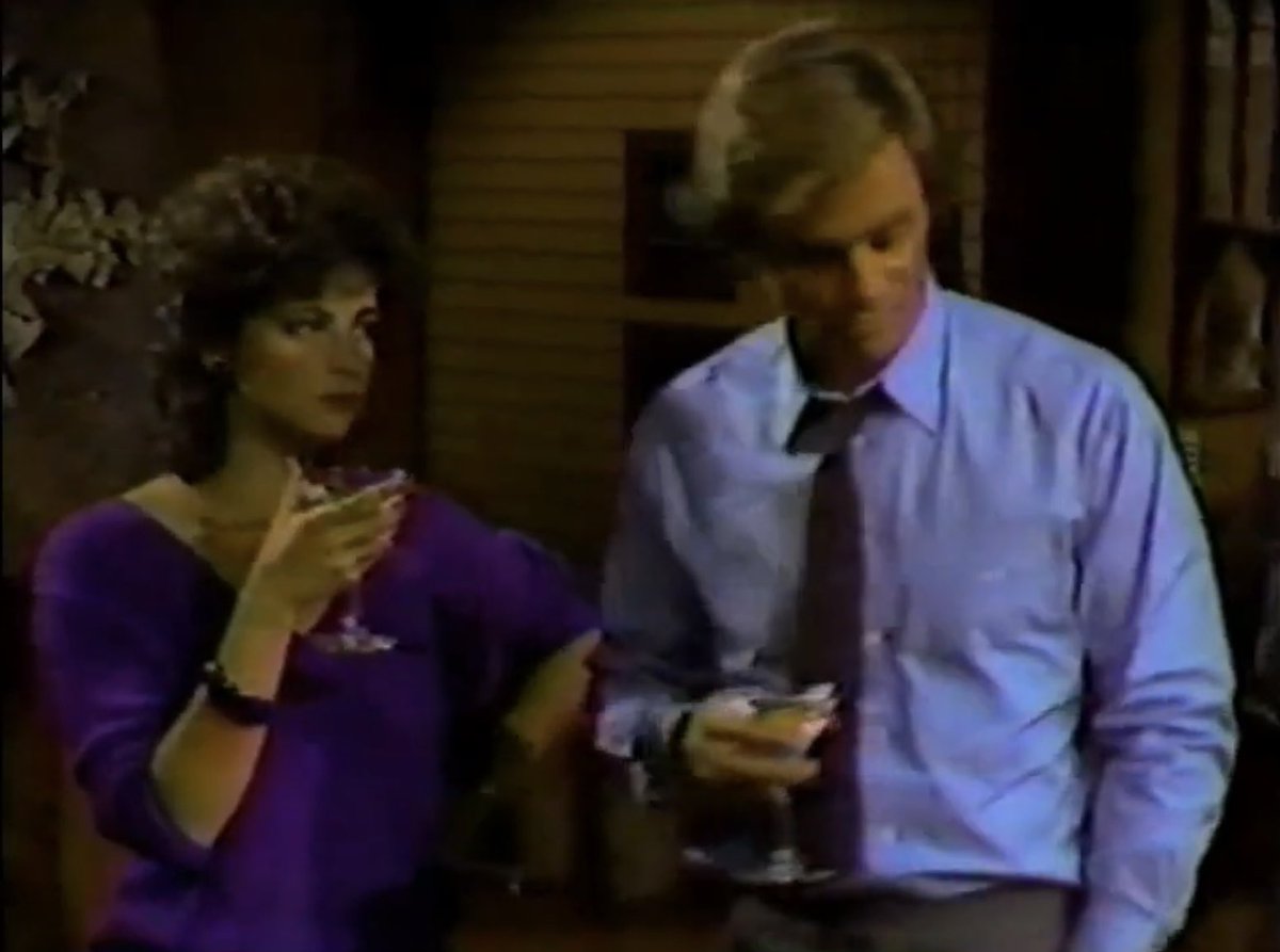 DoreenHartz's tweet photo. #CocktailDay #RnH style 💜🤎
#ClassicGH #CK8 #LnL https://t.co/RARg8Dt0Rc