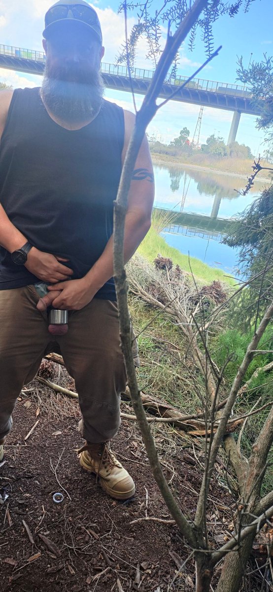 Tradie battle-kitty tweet media