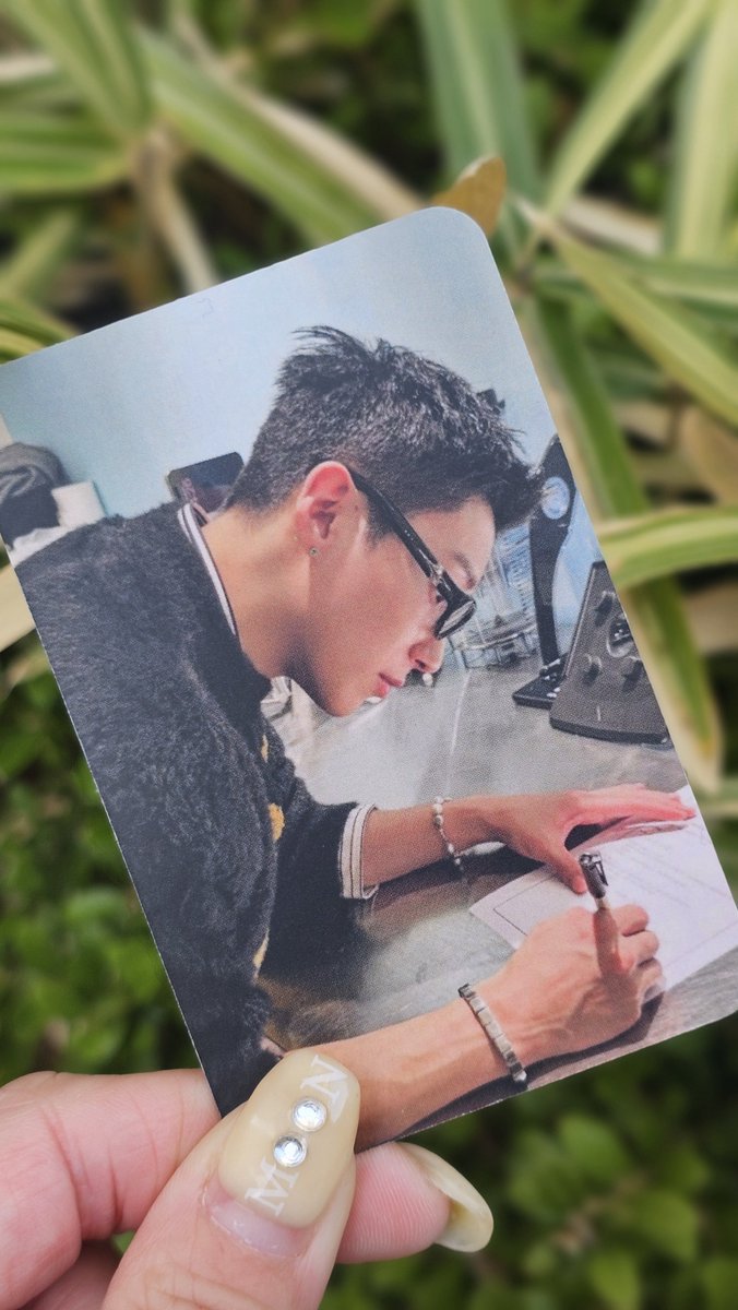 [D+311/+10] 잘지내지?
오늘도 너와의 추억으로 시작해 #문종업 💙
#Hold_up 
#난_언제나_문종업  
언제나 #그리운너 #보고싶업