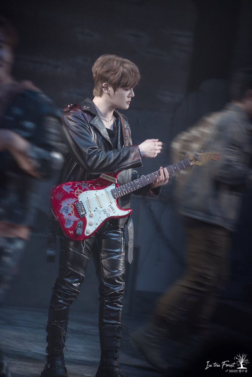 🌲❄Ice Tree Forest❄🌲 tweet media